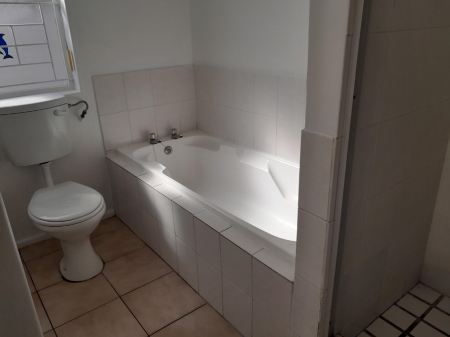 2 Bedroom Property for Sale in Thornton Western Cape